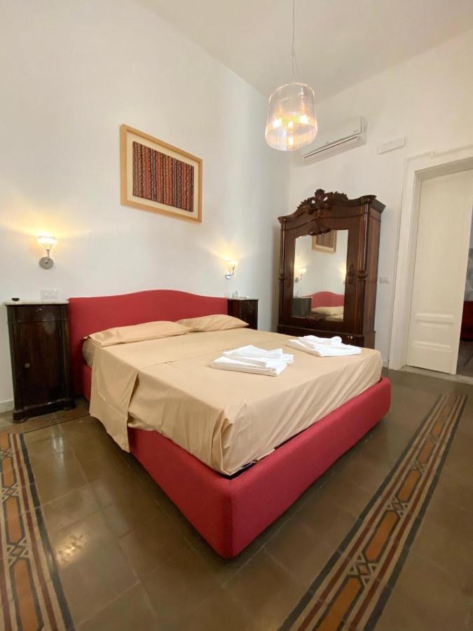 Al Teatro Bed & Breakfast Reggio Calabria Exterior photo