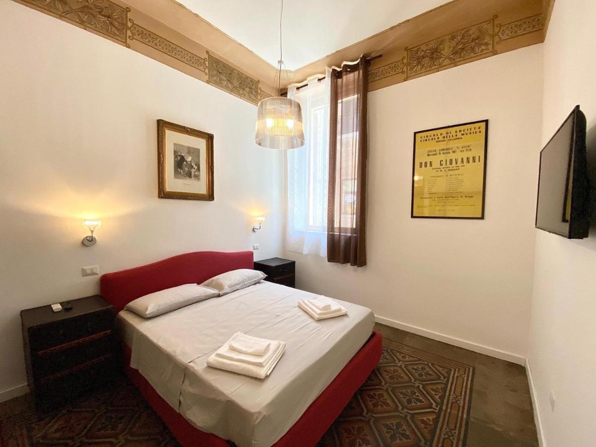 Al Teatro Bed & Breakfast Reggio Calabria Exterior photo