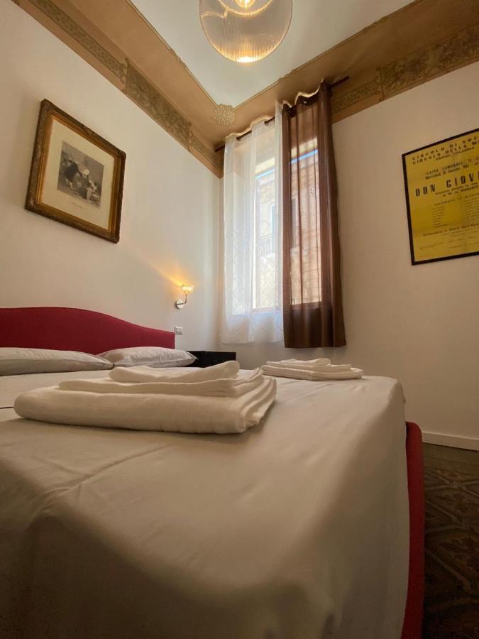 Al Teatro Bed & Breakfast Reggio Calabria Exterior photo